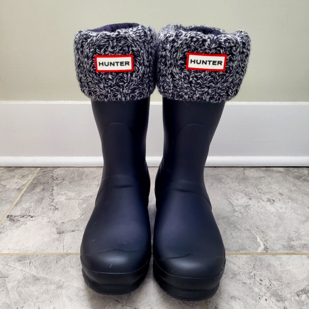 Hunter Women's Original Short Rain Boots with Boot Socks